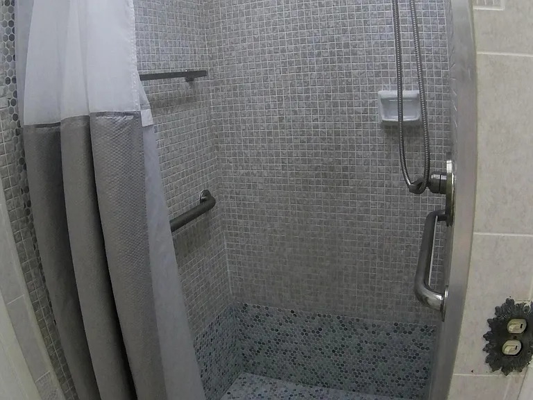 556 Capri Park #L — Photo 22