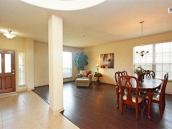 5th image of 7126 Brewster Ln