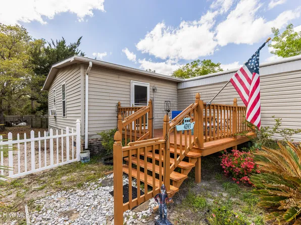 4243 Main Sail Street SE, Southport, NC 28461