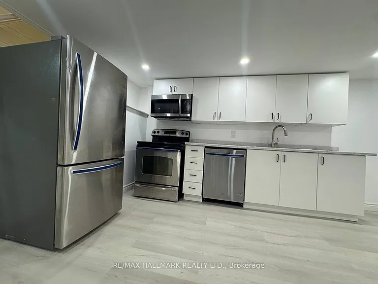6 Bailey Cres #BASEMENT — Photo 1