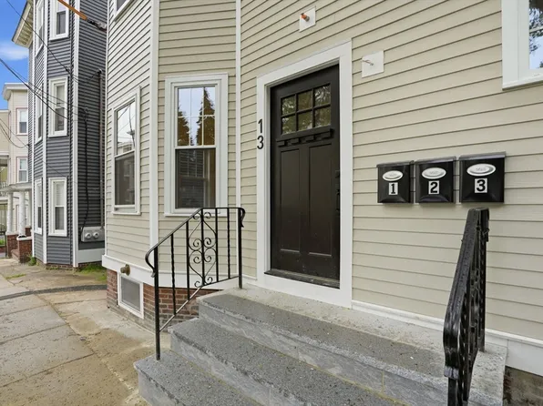 13 Langmaid Ave #1, Somerville, MA 02145