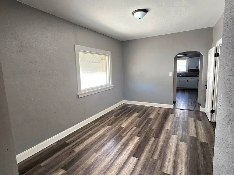2501 Wisconsin St — Photo 16