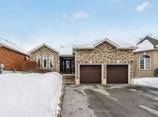 826 Booth Ave, Innisfil, ON L9S0A7