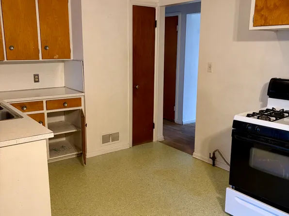 5813 Edwards Ave, Flint, MI 48505