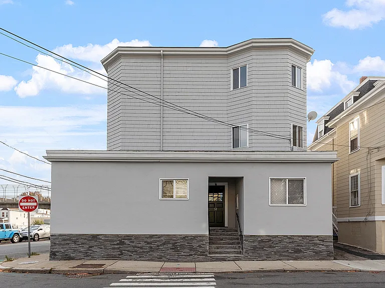 44 Dana St #6 — Photo 42