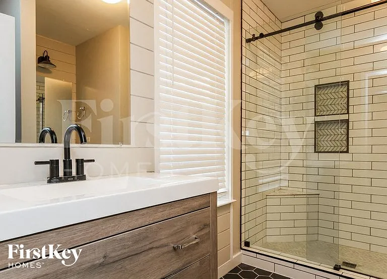 11418 Heritage Green Dr — Photo 10
