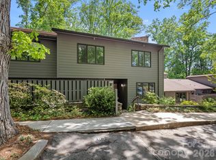 203 Crowfields Dr, Asheville, NC 28803
