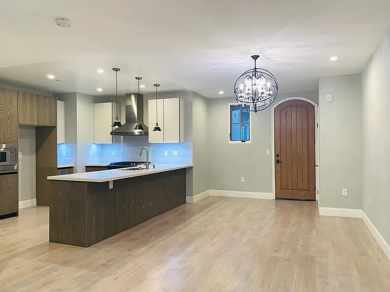 168 S Sierra Madre Blvd #117 — Photo 7