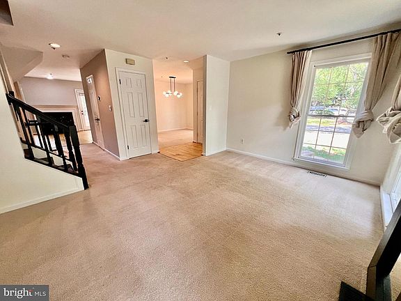 3rd image of 8527 Fountain Valley Dr
