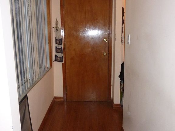5th image of 2937 Avenue V