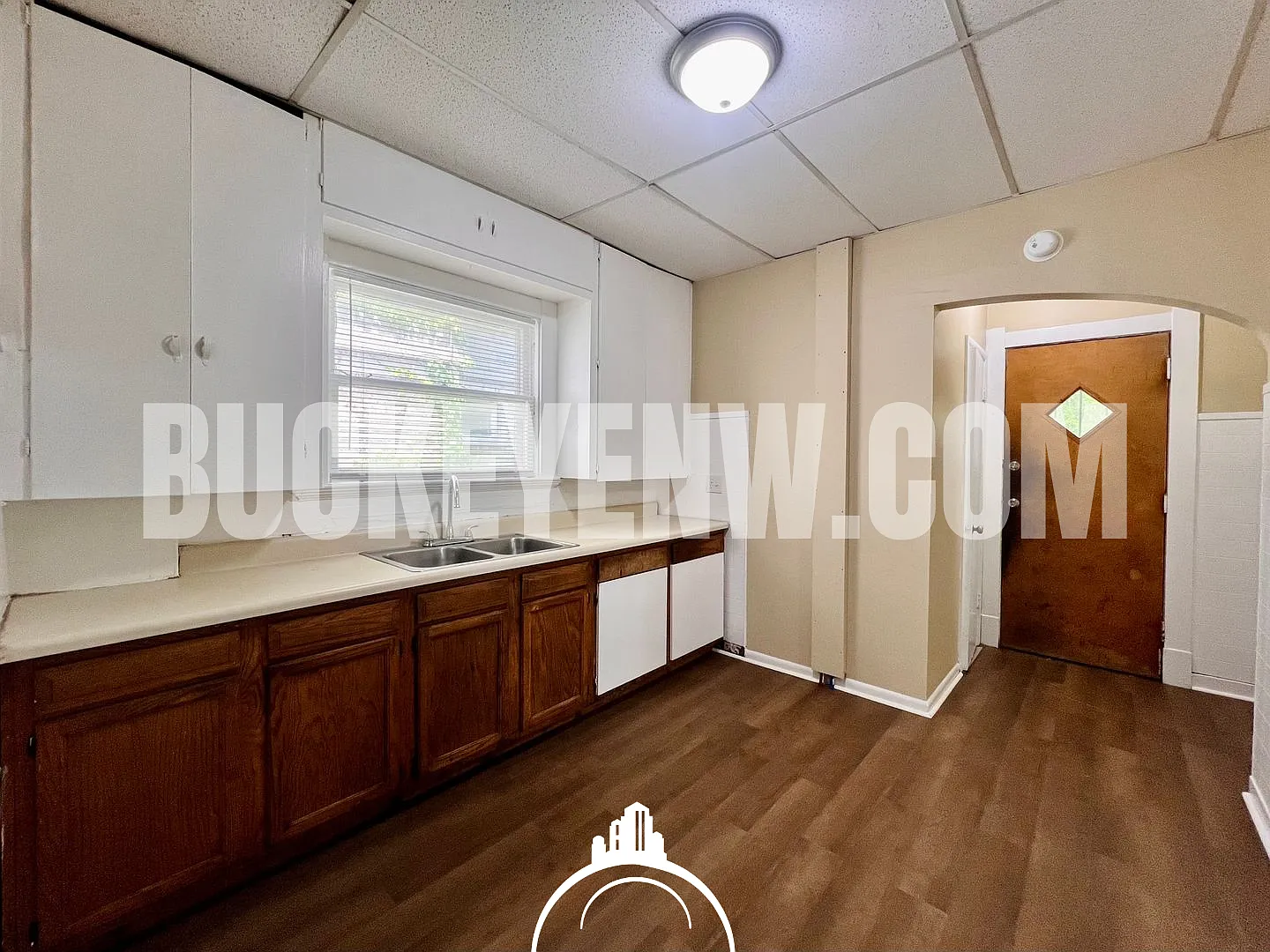 3 Bedroom House — Photo 4