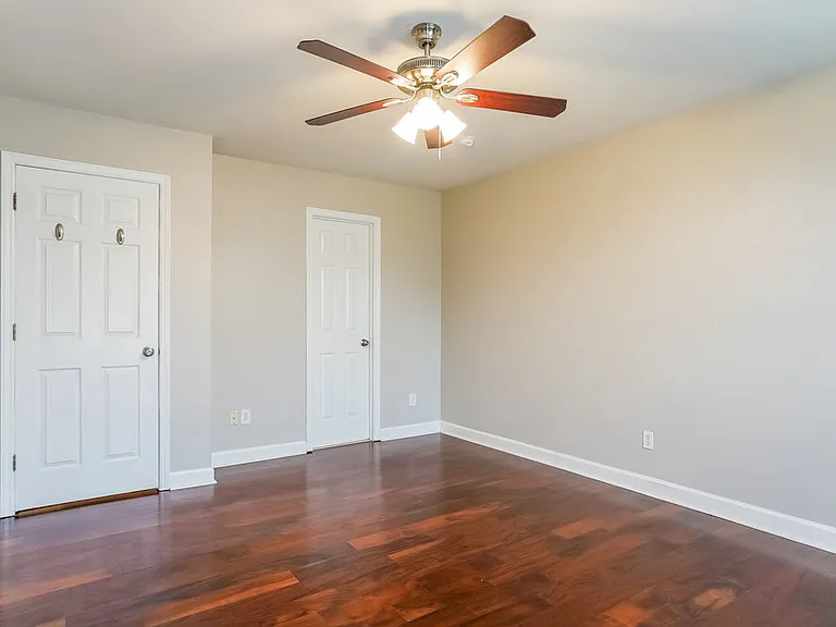 4208 Knightsbridge Way — Photo 14