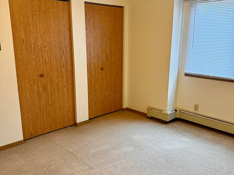 13 E Burlington St #115 — Photo 6