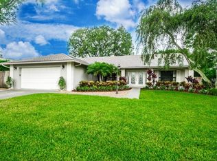 1546 Foxcroft Dr W, Palm Harbor, FL 34683