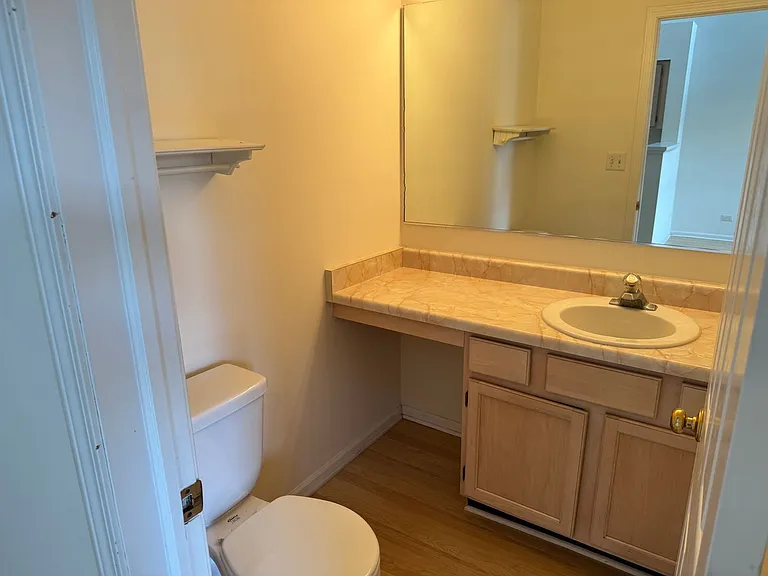234 Birmingham Ct #234 — Photo 7