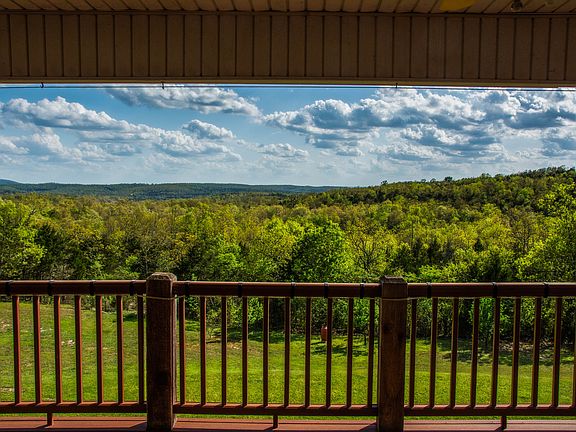 Pontiac, Missouri home deck