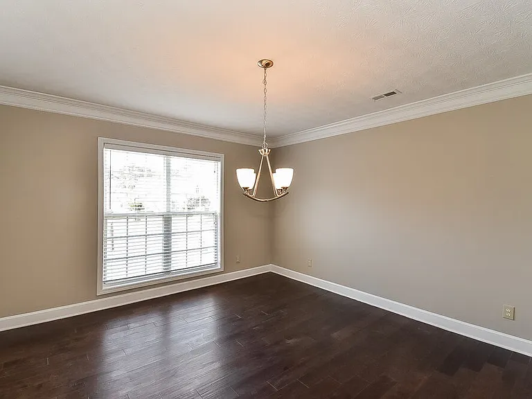 2091 Samantha Cir SW — Photo 5