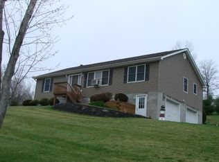 6 Creek Run Rd, Marlboro, NY 12542