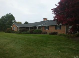 1305 Wood Ln, Breinigsville, PA 18031