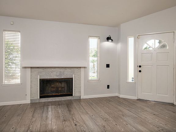 4th image of 26143 Newport Ave