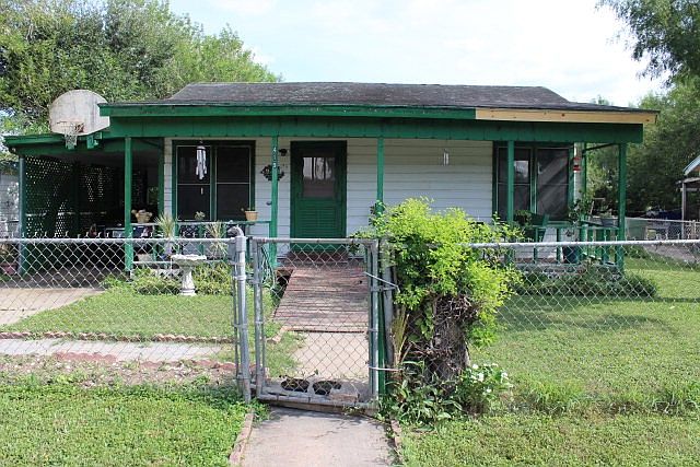 1st image of 419 S Milam St