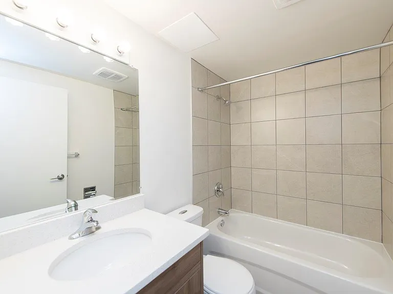 306 21st Ave SW — Photo 12