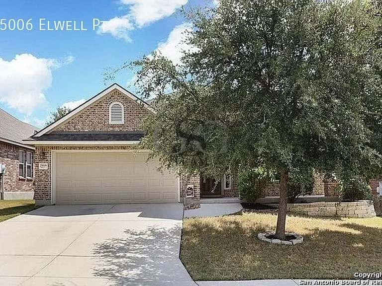 25006 Elwell Point — Photo 1