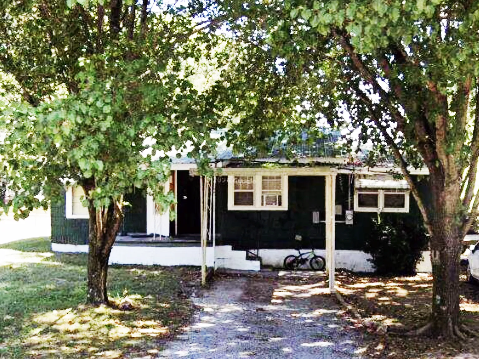 2 bed, 1025 sqft, $800 — Photo 1