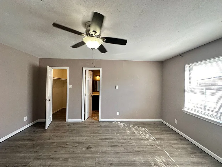 1904 Stardust St — Photo 12