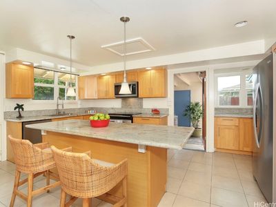 811 Kaipii St, Kailua, HI, 96734