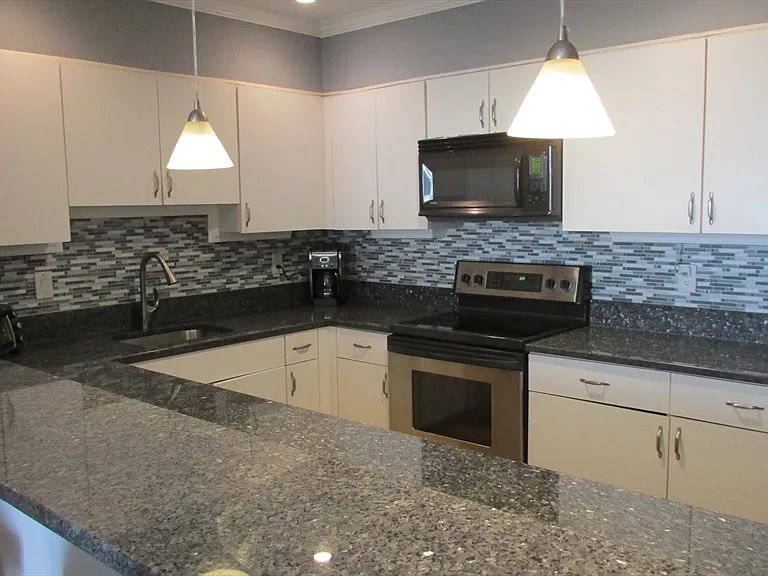 100 Marina Dr #508 — Photo 22