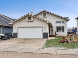 156 S Aspen Creek Cres, Strathmore, AB T1P 0A7