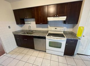 1702 W Victoria Dr APT 202, Mount Prospect, IL 60056