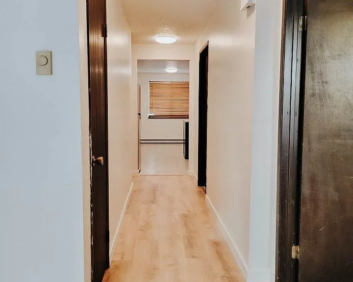 1st Ave W — Photo 6