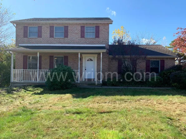 222 Steelers Dr, Hazleton, PA 18201