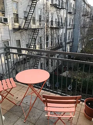 Rented by Dream Space Realty | media 2