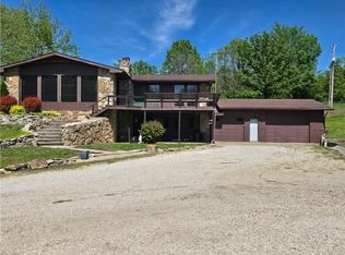 33295 Bethel Church Rd, Osawatomie, KS 66064