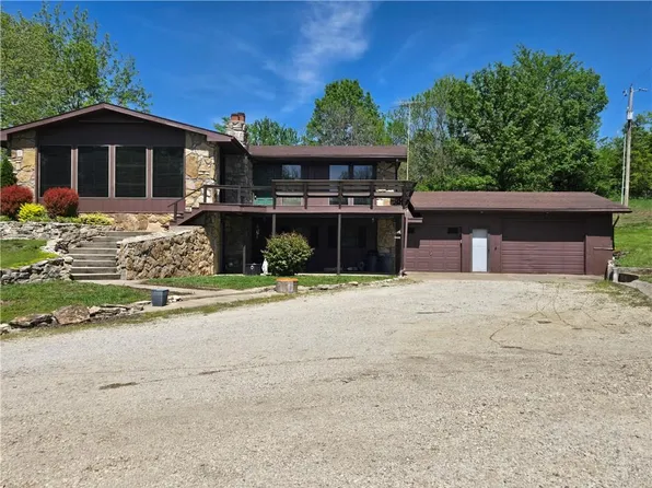 33295 Bethel Church Rd, Osawatomie, KS 66064