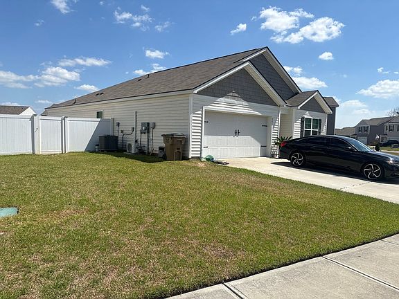 3rd image of 258 Caribbean Village Dr