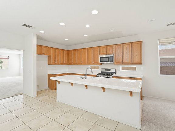2nd image of 2639 Belvedere Ln