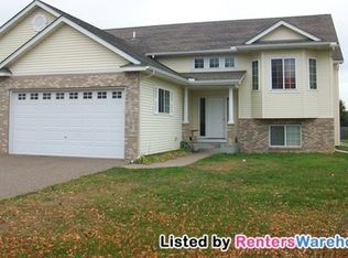 1106 Isanti Pkwy NW, Isanti, MN 55040