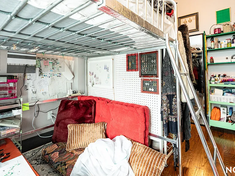 1461 Gates Ave #3H — Photo 19