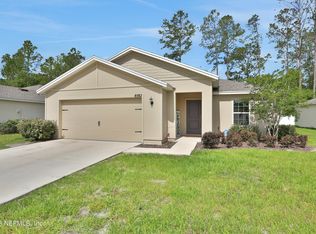 8582 Lake George Cir W, Macclenny, FL 32063