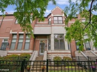 844 E 45th St, Chicago, IL 60653