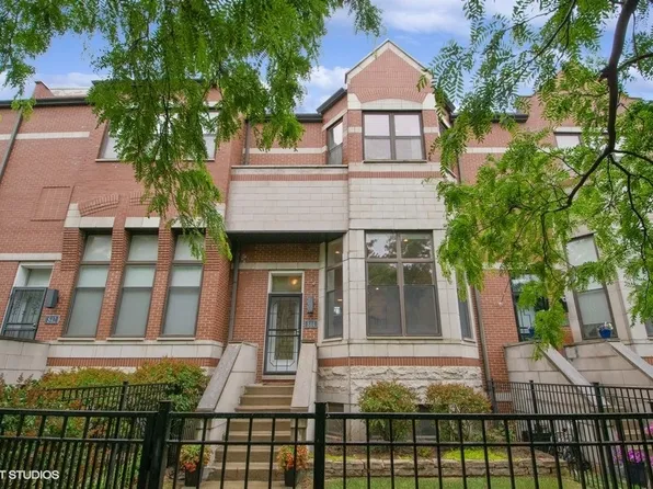 844 E 45th St, Chicago, IL 60653