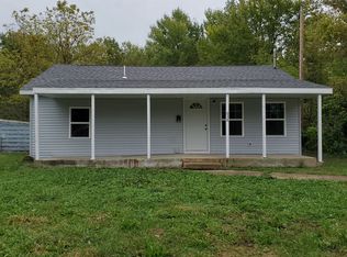 638 Bennett St, Lebanon, MO 65536