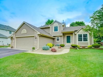 9160 White Oaks Trl N, Champlin, MN, 55316