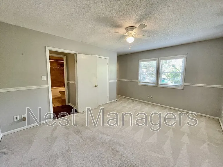 5651 Dodge Dr — Photo 23