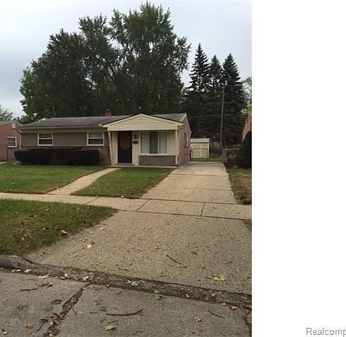 1st image of 34485 Fairchild St