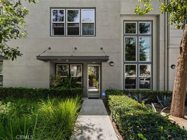 223 N Bush St, Santa Ana, CA 92701